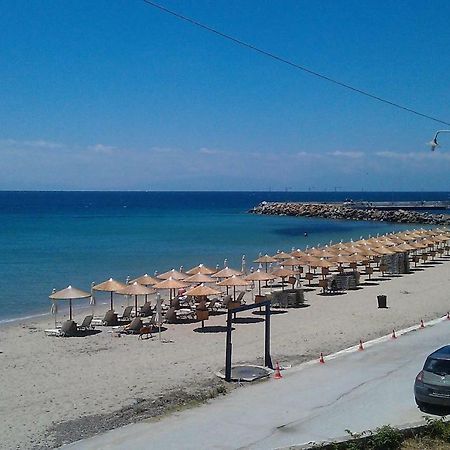 Apartment 60M From Sea! Nea Kallikrateia エクステリア 写真