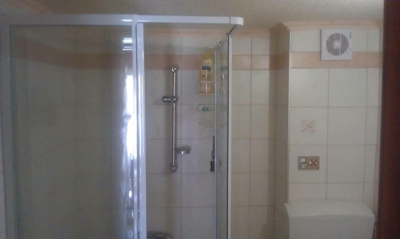 Apartment 60M From Sea! Nea Kallikrateia エクステリア 写真